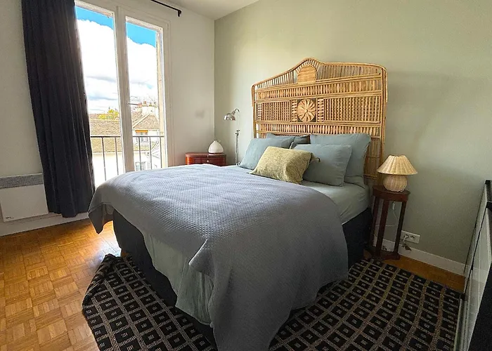 Апартаменты Poulbot Париж